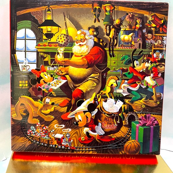 DISNEY STORE NWT VTG 1993 CHRISTMAS SANTA’S WORKSHOP PORCELAIN PLATE JAPAN 9.5” - Picture 9 of 14